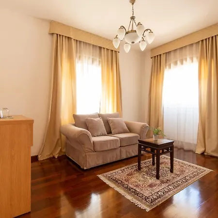 Heritage Apolon Alojamento de Acomodação e Pequeno-almoço 4*