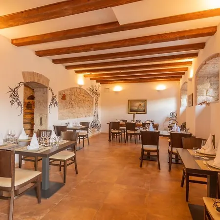 Heritage Apolon Alojamento de Acomodação e Pequeno-almoço 4*