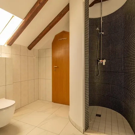 Bed & Breakfast Heritage Apolon 4*