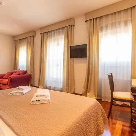 Heritage Apolon Bed and Breakfast