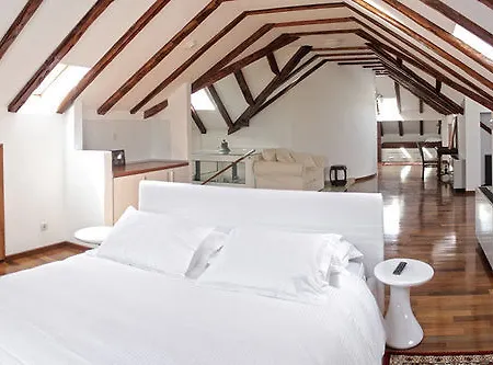 Bed & Breakfast Heritage Apolon 4*