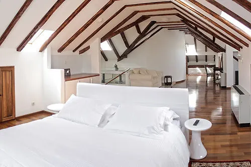 Bed & Breakfast Heritage Apolon 4*